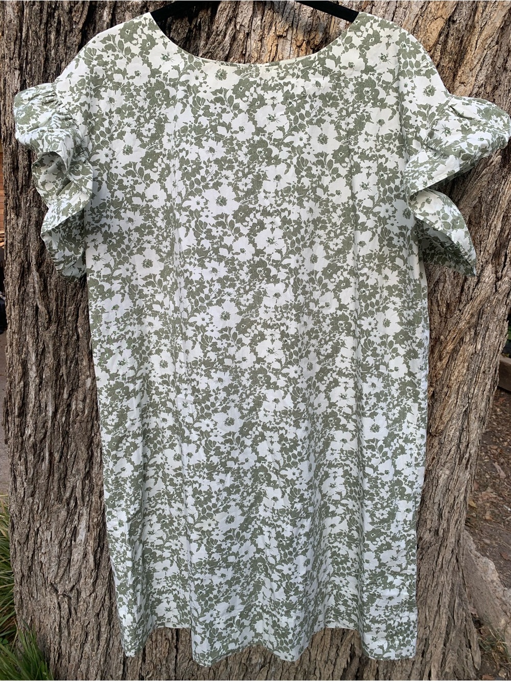 ANN MASHBURN Green Floral Ruffle-Sleeve Tunic